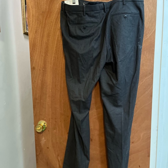Mens NWT Heattech Gray Dress Pants 38 x 34 - Picture 4 of 4